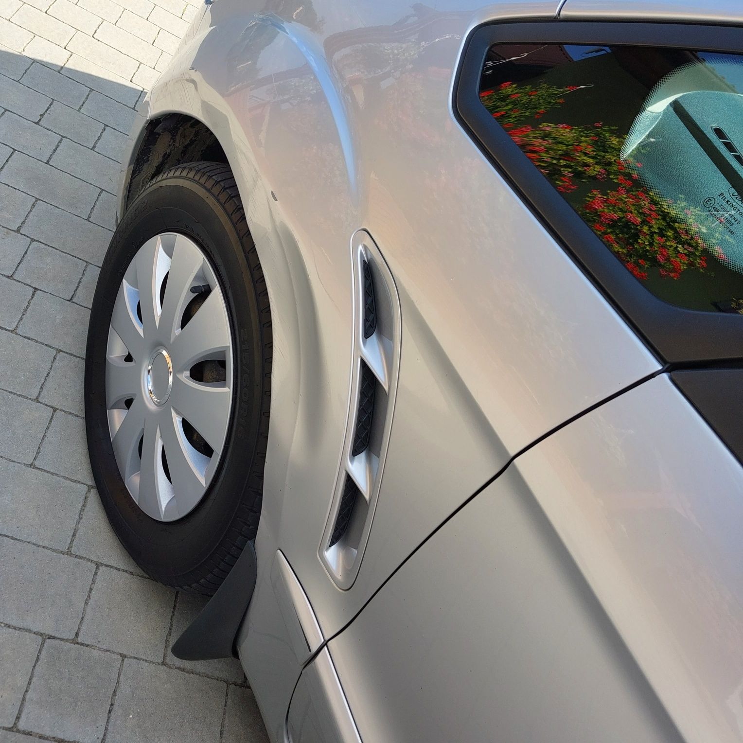 Samochód Ford S-MAX