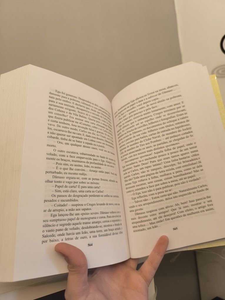 Livro - Os Maias