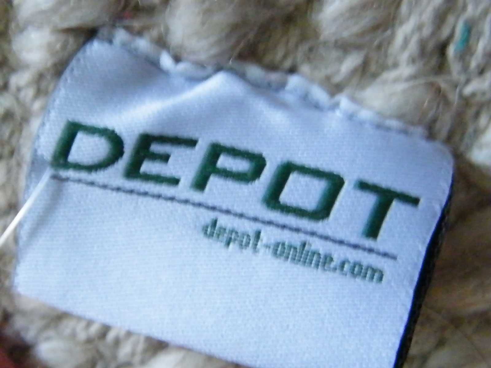 Depot- ładny dywan/wełna