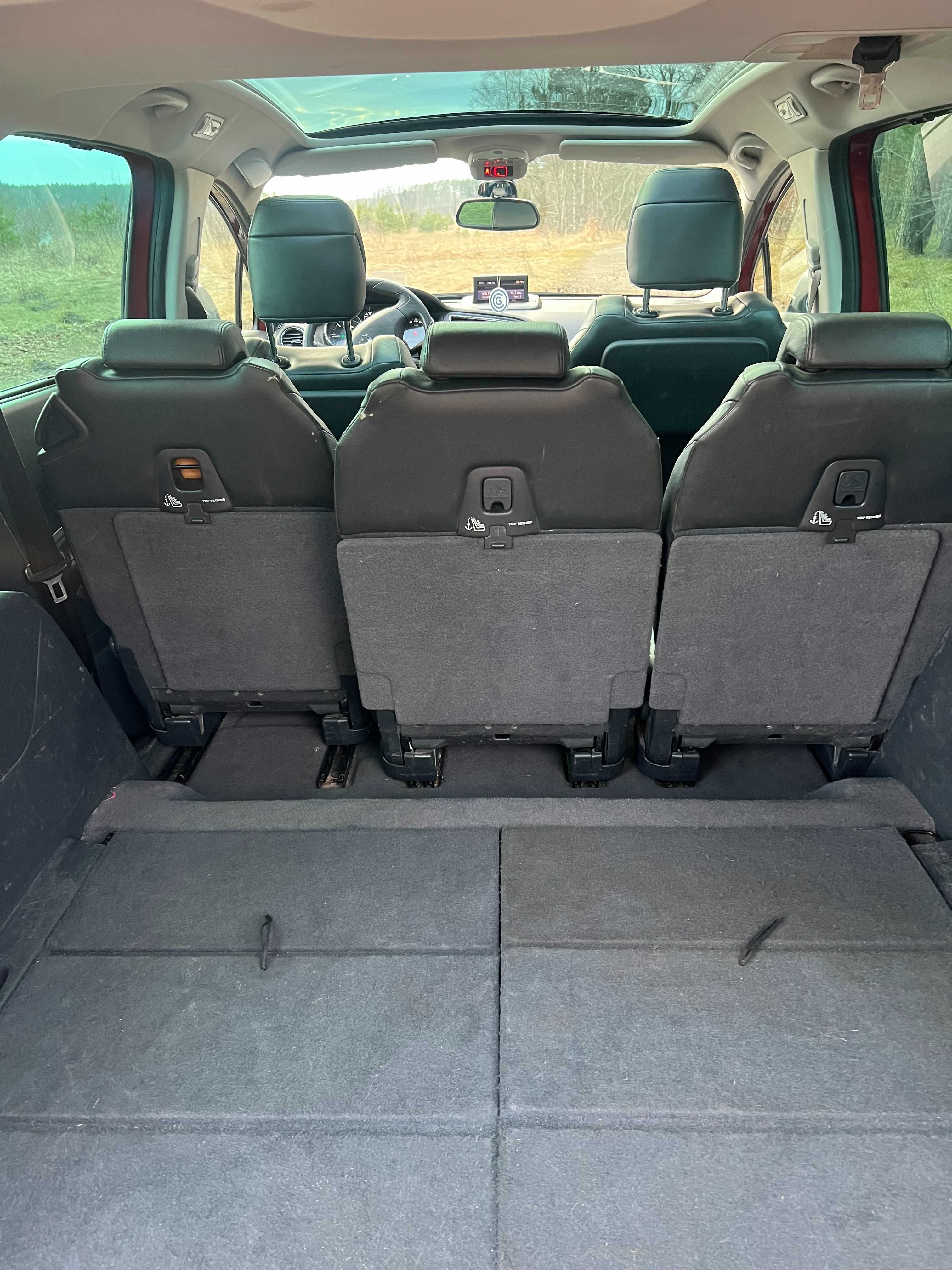 SPRZEDAM auto Peugeot 5008 - 7-osobowy, idealny dla rodziny!