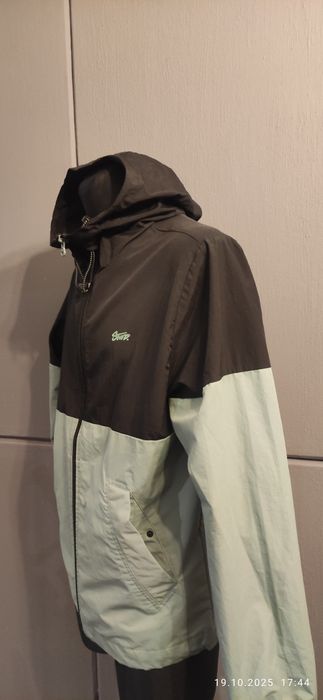 Kurtka przeciwdeszczowa pull& bear r.m