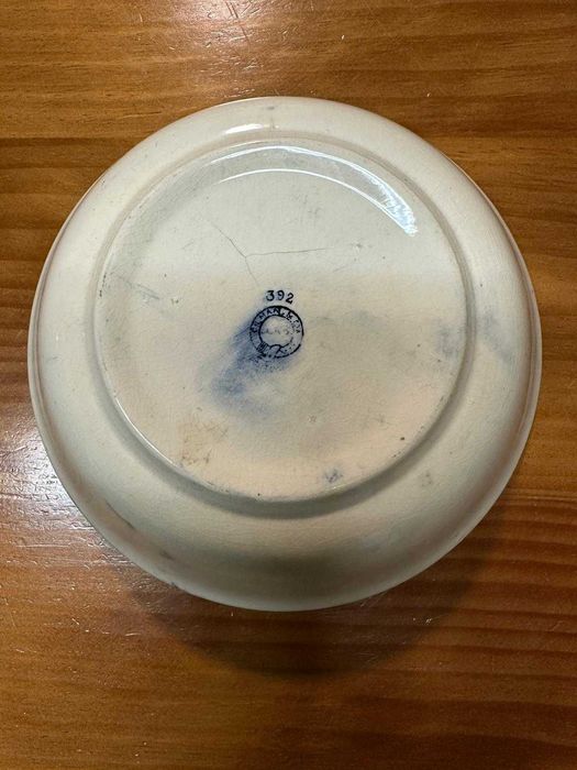 Saladeira antiga da Fabrica de Loiça de Sacavem 24X07 cm