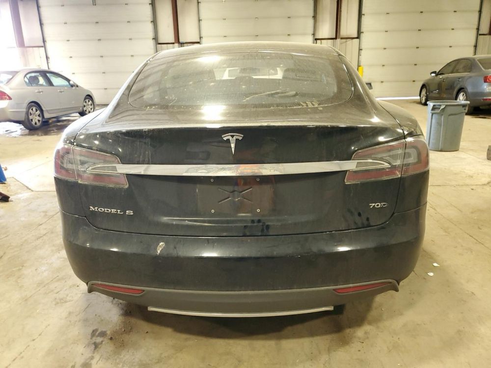 Tesla model s 70d 2015 повний привід