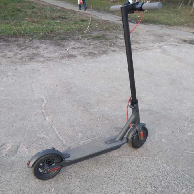 Электросамокат с двигателем 500W Mi Scooter M365 Pro 10.4 Ah.Гарантия