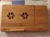 Bambusowy stolik pod laptopa