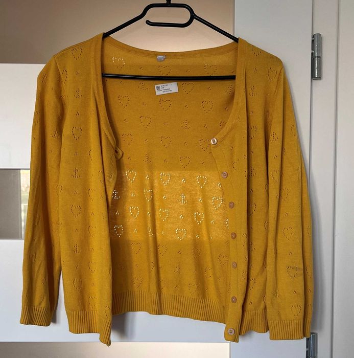 Sweterek dziewczęcy żółty