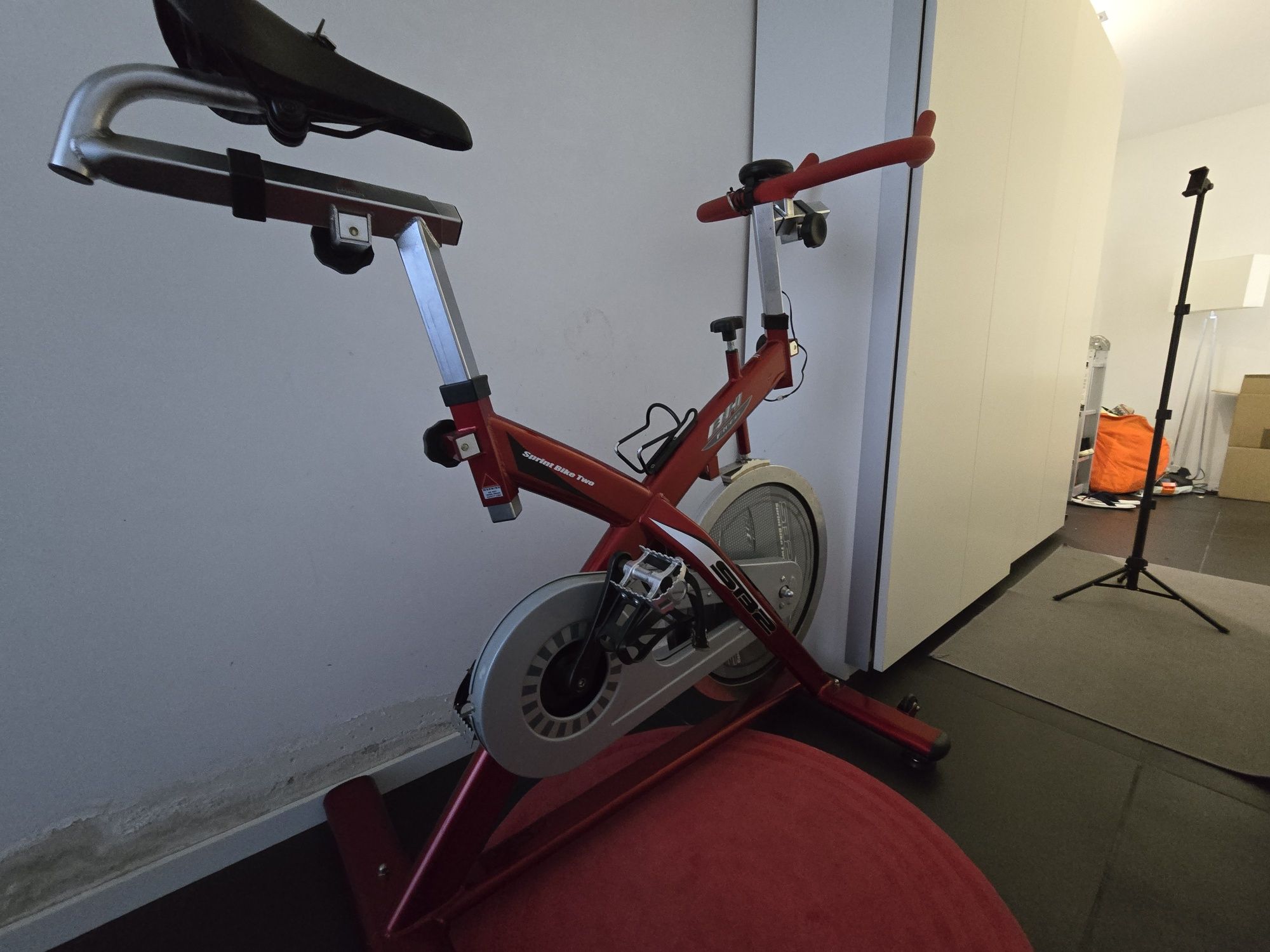 Bicicleta estática BH