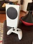 Xbox series S - Como Nova utilizada 2 vezes apenas