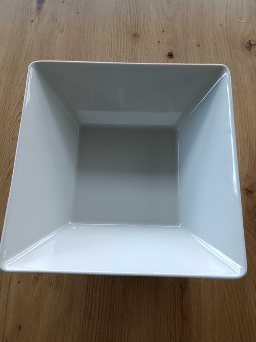 Salaterka biała 22 cm Lubiana?