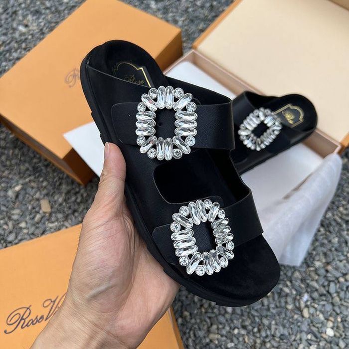 Продам сабо,шлёпки,босоножки