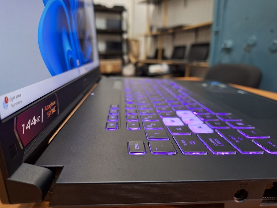 Asus TUF Gaming F17 FX707ZC-ES53 i5-12500H RTX 3050 4Gb 16/512