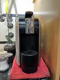 Maquina de café capsulas recicláveis