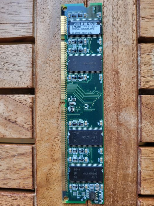 Memória 64 Mb PC100 SDRAM DIMM 168 Pinos