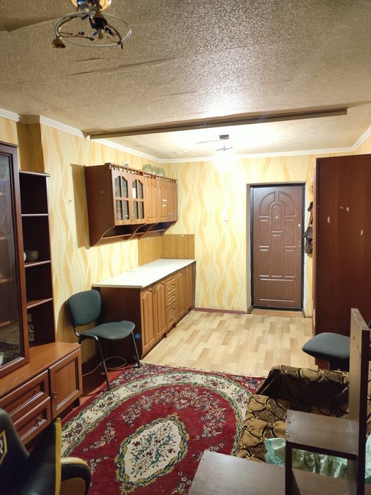 Продається кімната в гуртожитку на масиві