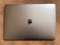 MacBook Pro 15” z Touch Barem – uszkodzona matryca, sprawny na części
