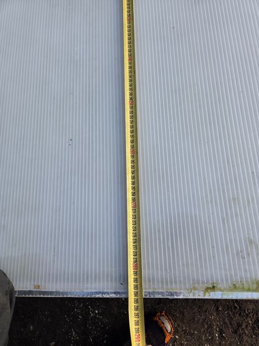 Poliwęglan wielokomorowy gr 10 mm dł 284cm szer105 cm