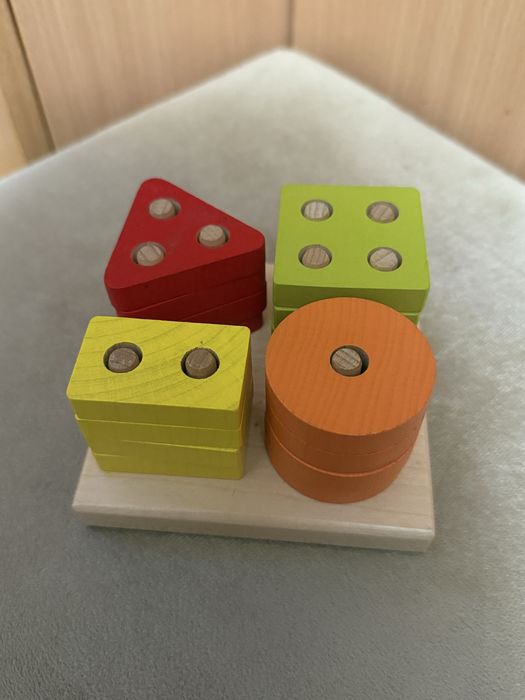 Сортер, розвиваючи іграшки