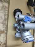 Кран уровня пола кран рівня підлоги МАЗ КАМАЗ НефАЗ DAF Man Ford RVI