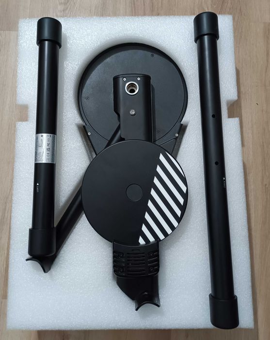 Rolo de Treino de Bicicleta VAN RYSEL D100 com "Zwift Cog and Click"