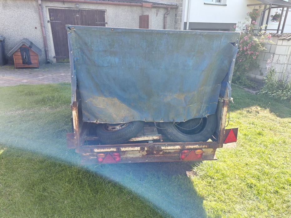 Przyczepa z plandeką