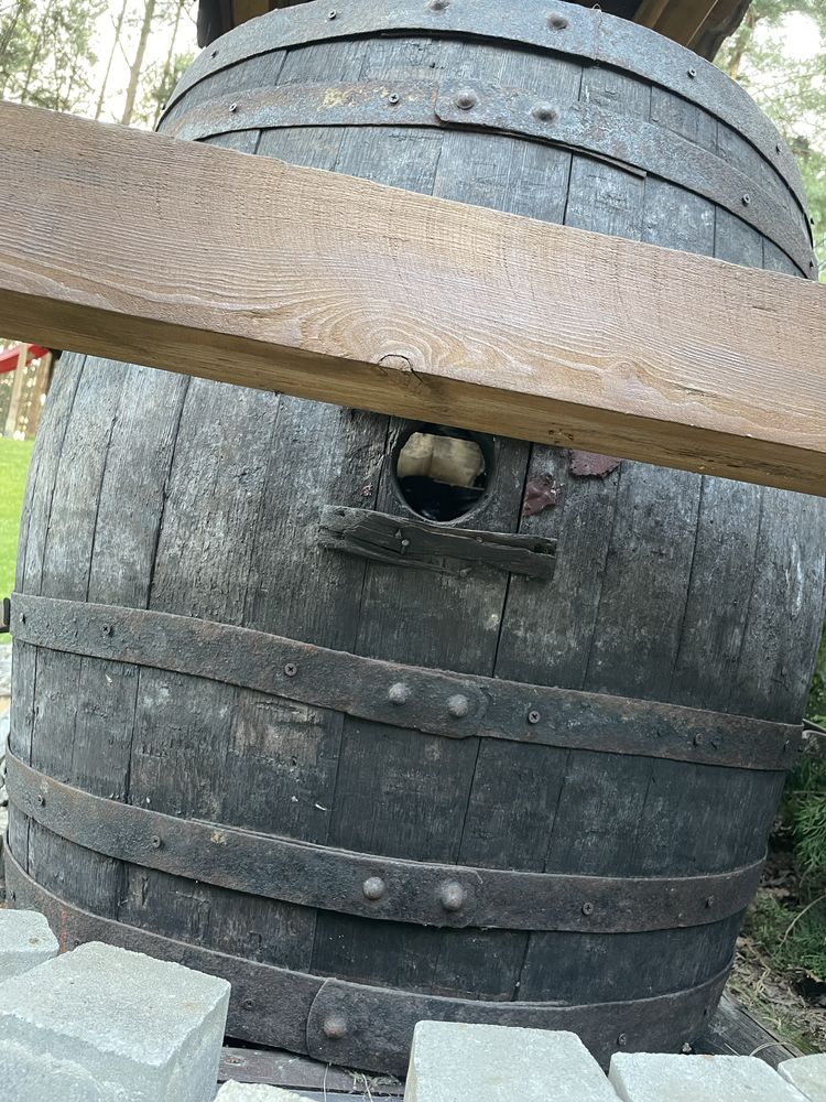 Beczka dębowa po whiskey