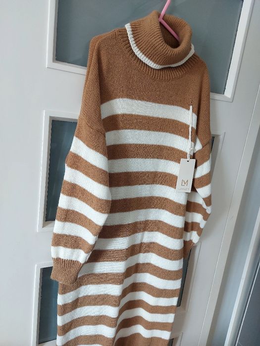 Długa włoska sukienka sweterkowa z golfem w paski Uni M L XL