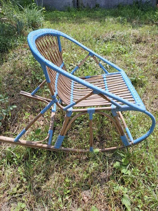 Кресло -качалка из лозы