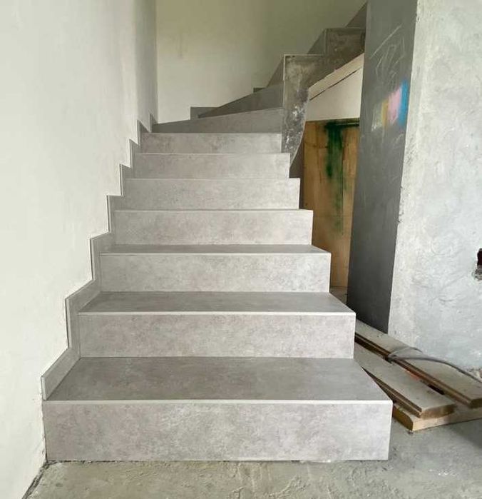 POGRUBIONE antypoślizgowe płytki schodowe, twarde stopnice 100x30 R11