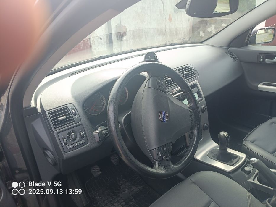 Sprzedam Volvo V50 kombi benzyna gaz 2005.