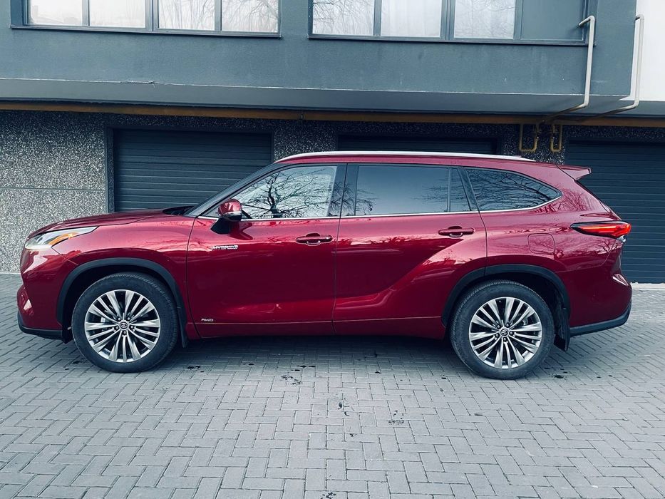 Тойота хайлендр гібрид Toyota  Highlander hybrid platinum 21р.