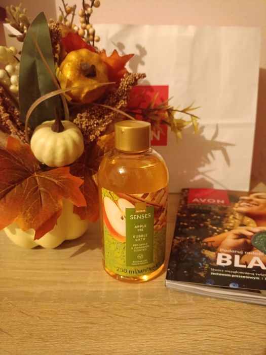 Płyn do kąpieli apple pie avon