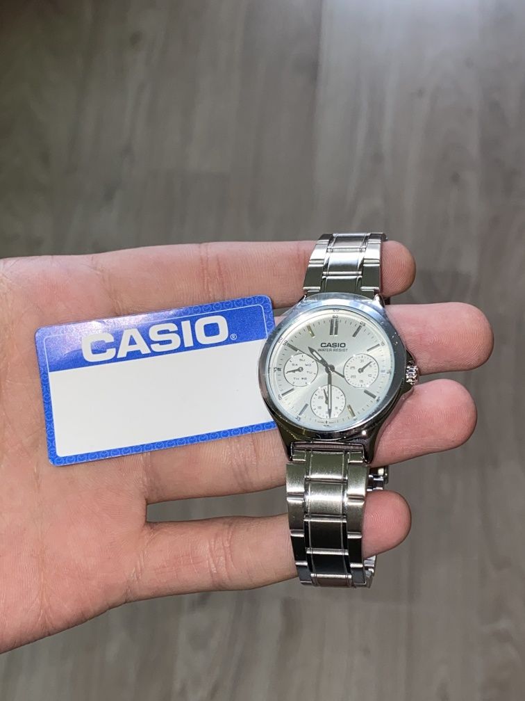 Новые Casio LTP-V300D-7AUDF женские часы