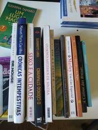 Vários livros de diferentes autores