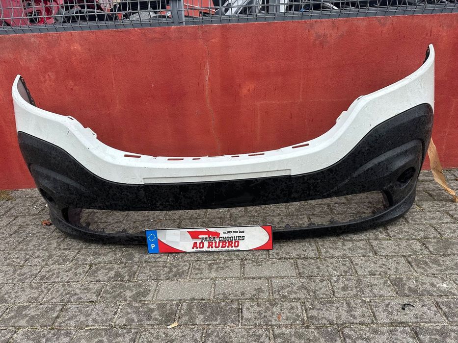 Parachoque Renault trafic 2016