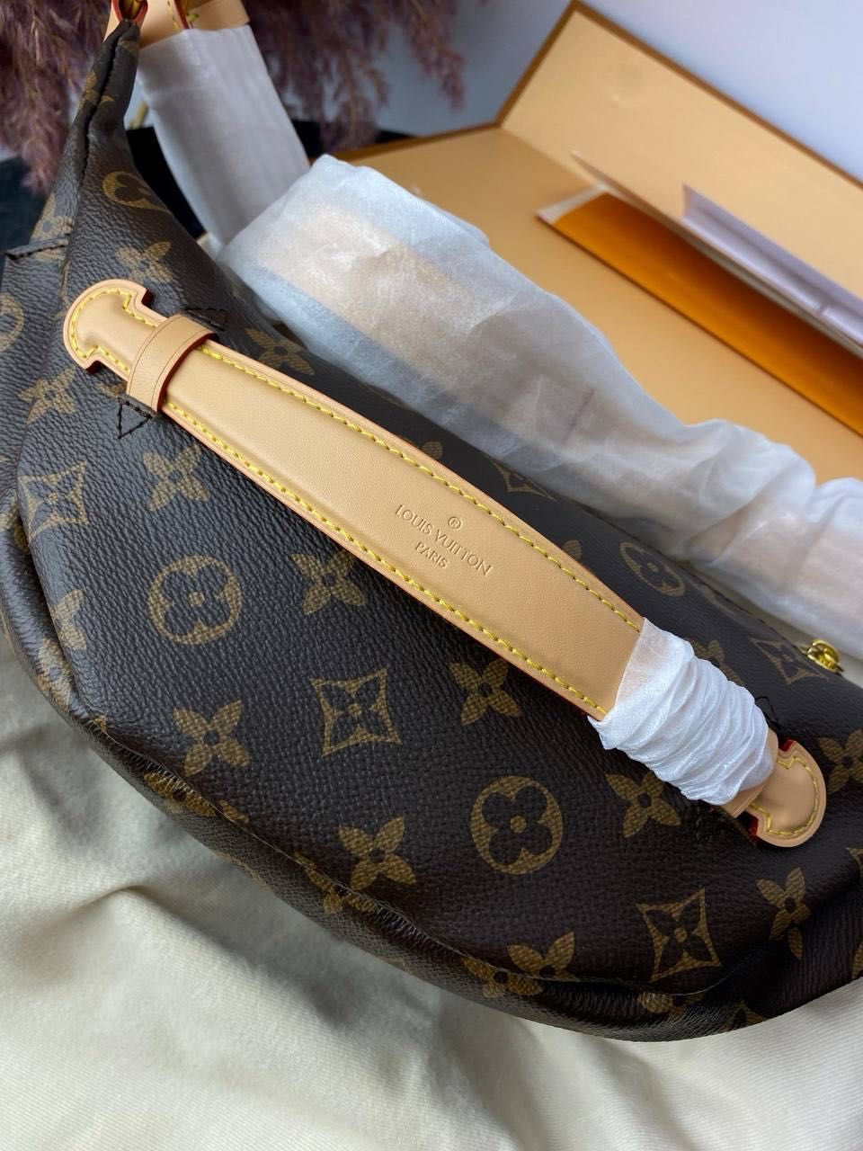 Nerka torba Louis Vuitton bumbag