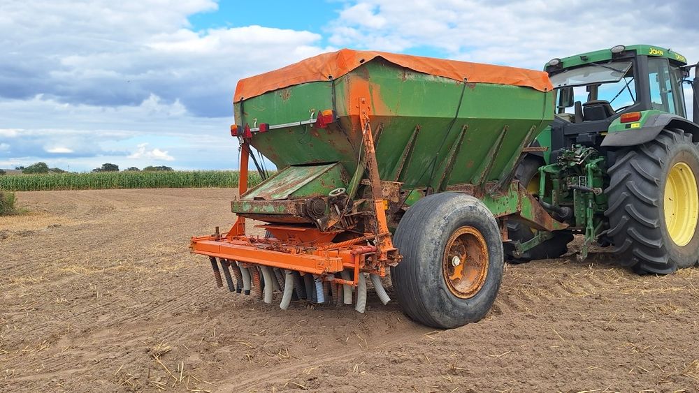 Rozsiewacz do wapna wapniarka bredal amazone ZG ZGB 5000 piast
