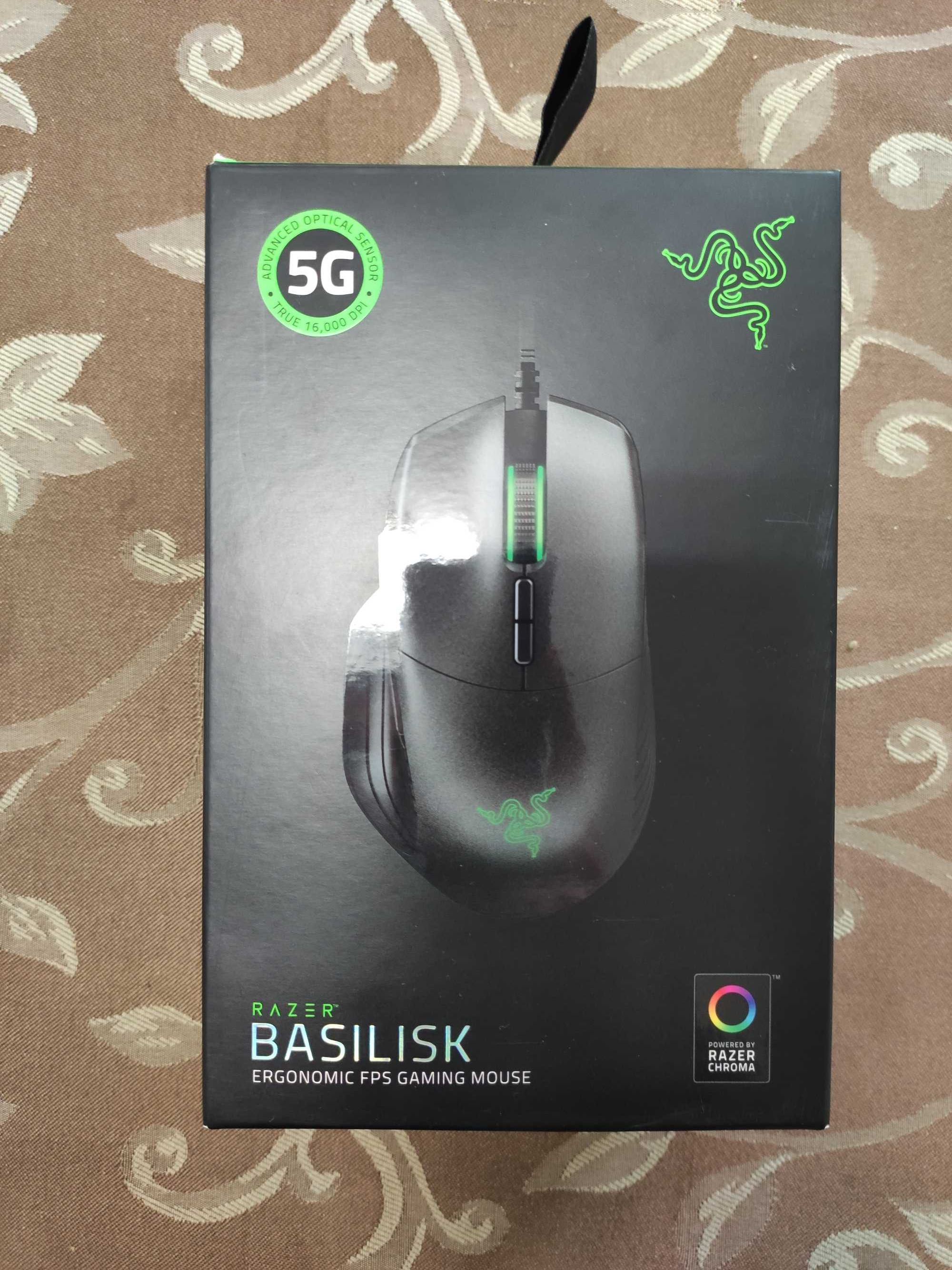 Vendo Rato Razer Basilisk Chroma 16000DPI Preto como novos.