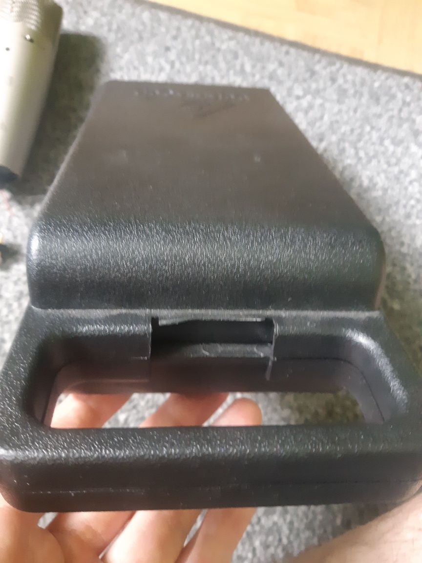 Mikrofon pojemnościowy behringer c3 (uszkodzony, urwany kabel)