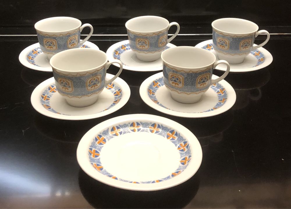 Polska porcelana filiżanki WAWEL lata 60’ vintage retro 5 szt