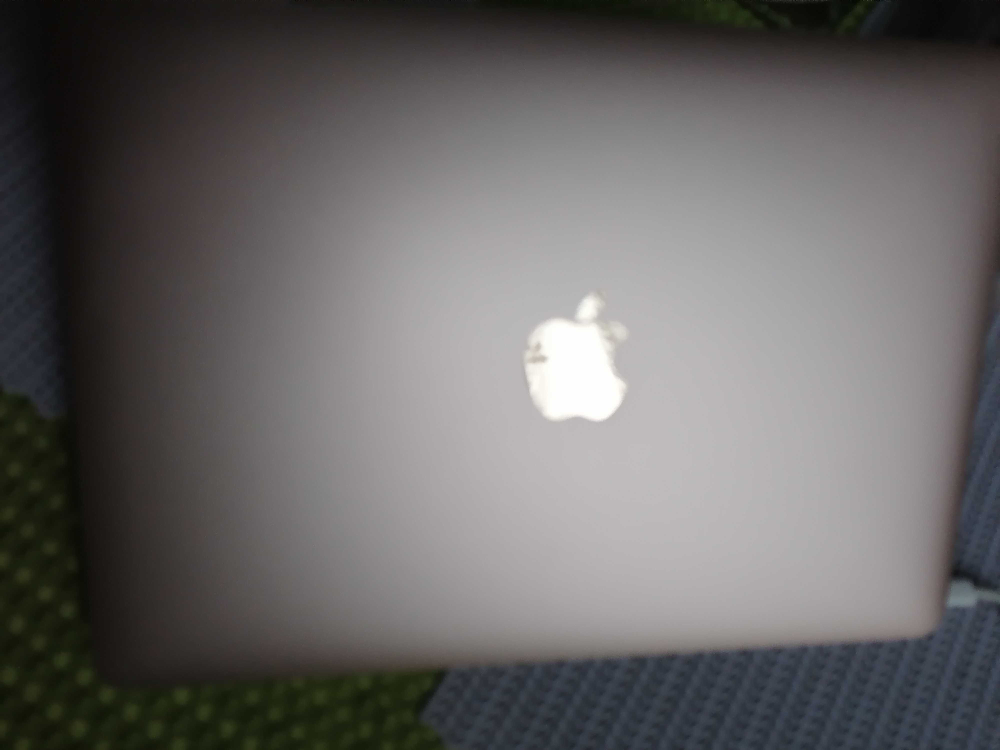 Macbook air A1534 12" M/8GB RAM/256GB Gwizdną Szarość