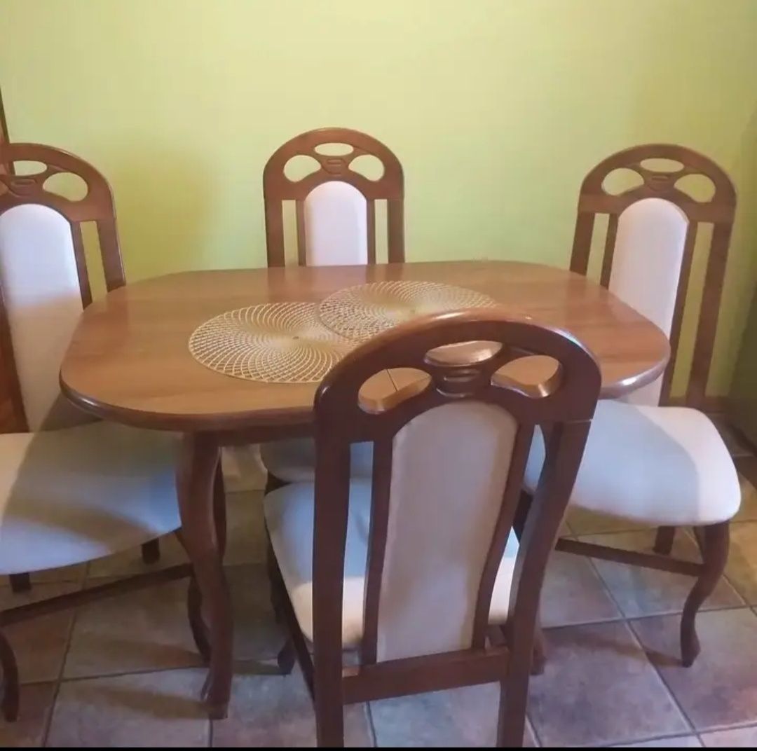 Zestaw Stół prostokątny  i 4 krzesła odbiór osobisty