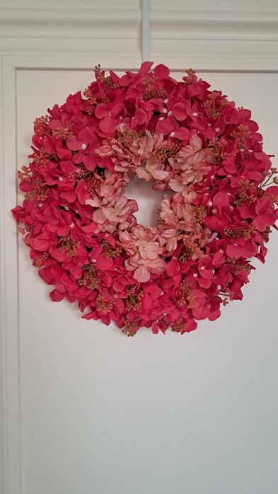 Piękny wianek na drzwi