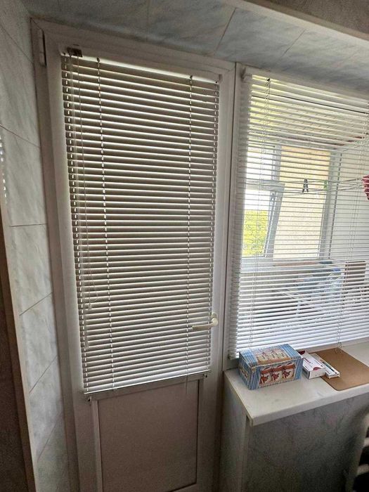 Продам 2кв 533 м/р метро Героев Труда МОЖНО Є-ВІДНОВЛЕННЯ!