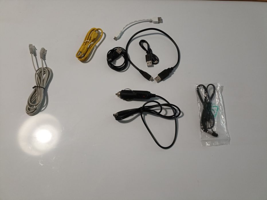 Conjunto de material eletrónico