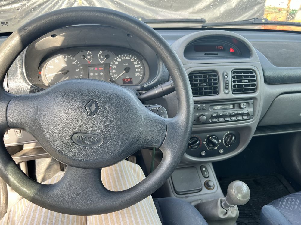 Renault Clio 2002