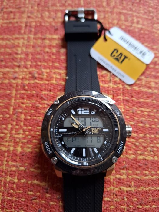 Relógio CAT novo e original