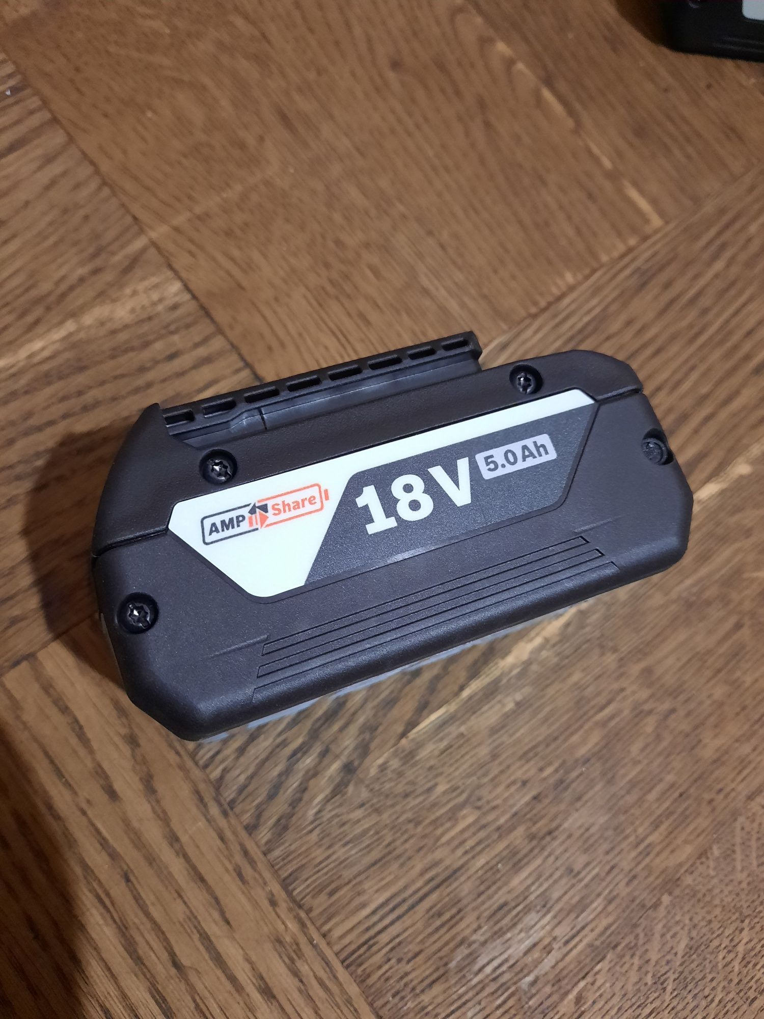 Оригінал(05/2023),нові!!Аккумулятор Bosch  GBA 18 V 5,0 Ah/90Wh