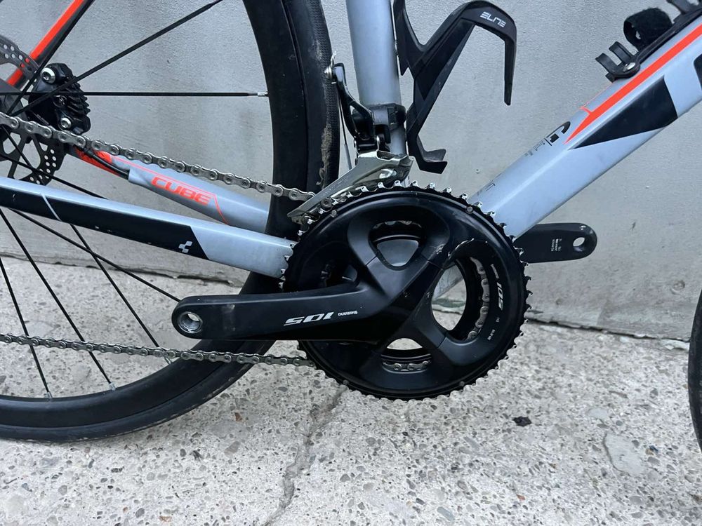 Cube Attain PRO carbon M Size