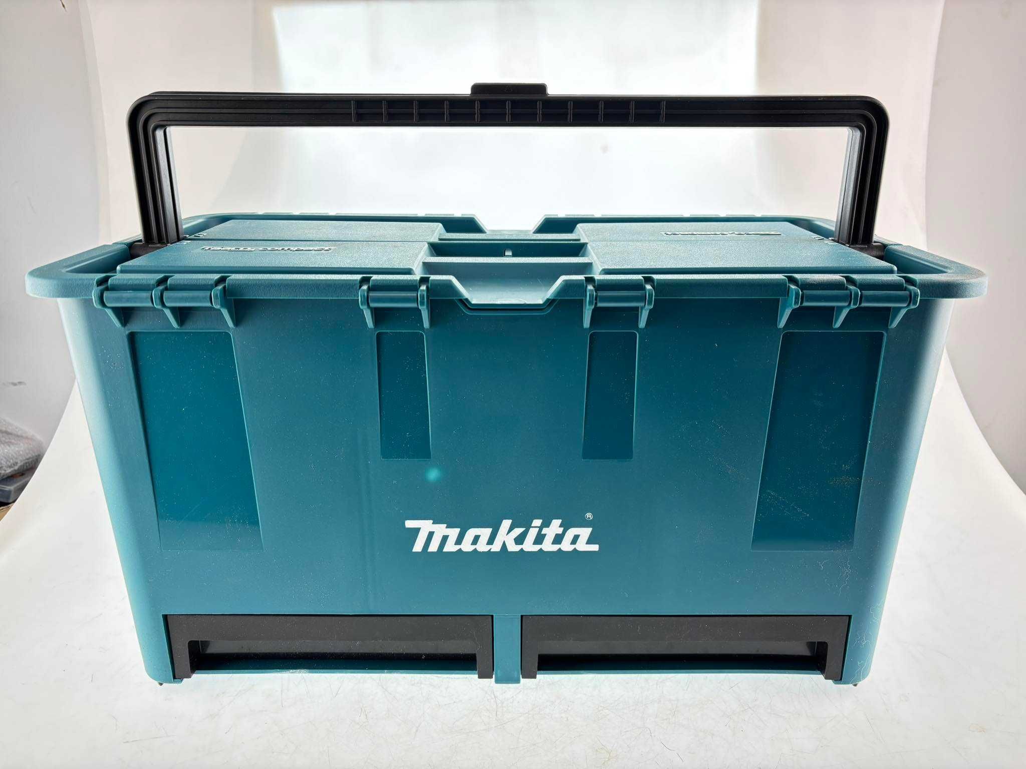 Makita Wiertarko-wkrętarka 18V + 2x akumulator BL1815 + ładowarka