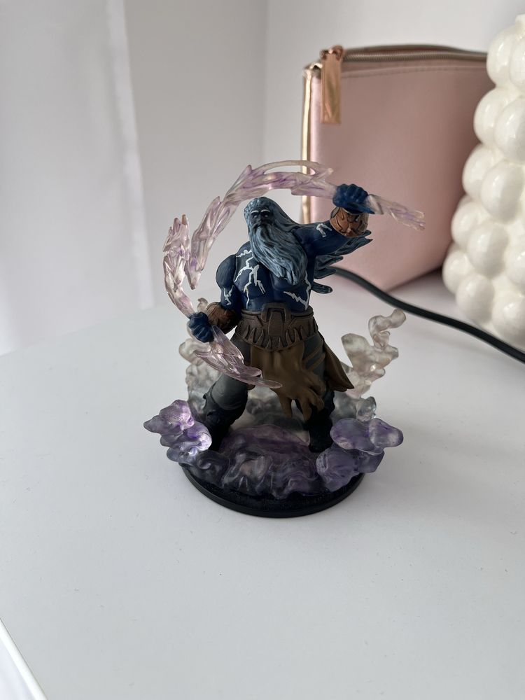 Figurka dungeons and dragons Storm Titan